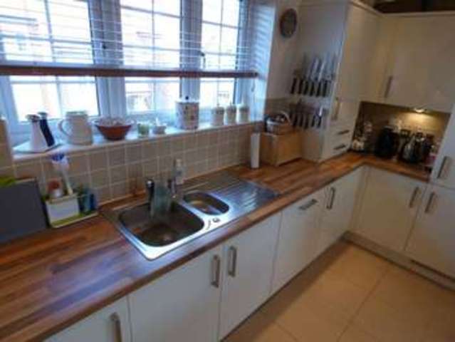  Image of 2 Bedroom Flat to rent at Blackberry Gardens Wokingham Wokingham, RG41 5RN