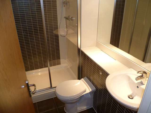  Image of 2 Bedroom Apartment to rent at Bunton Street Woolwich London, SE18 6LS