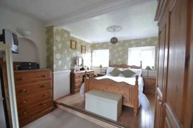  Image of 3 Bedroom Terraced for sale at Bastable Avenue  Barking, IG11 0NF