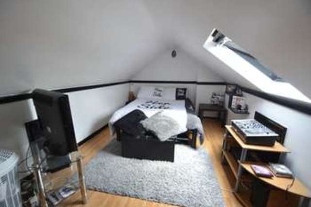  Image of 3 Bedroom Terraced for sale at Bastable Avenue  Barking, IG11 0NF