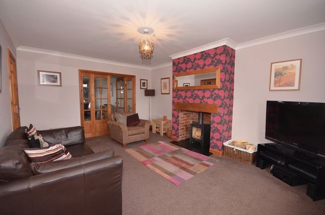  Image of 3 Bedroom Semi-Detached for sale at Beachin Lane Coddington Chester, CH3 6LZ