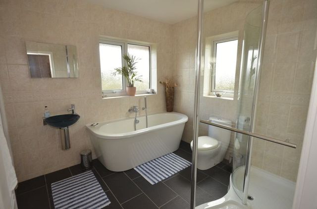  Image of 3 Bedroom Semi-Detached for sale at Beachin Lane Coddington Chester, CH3 6LZ