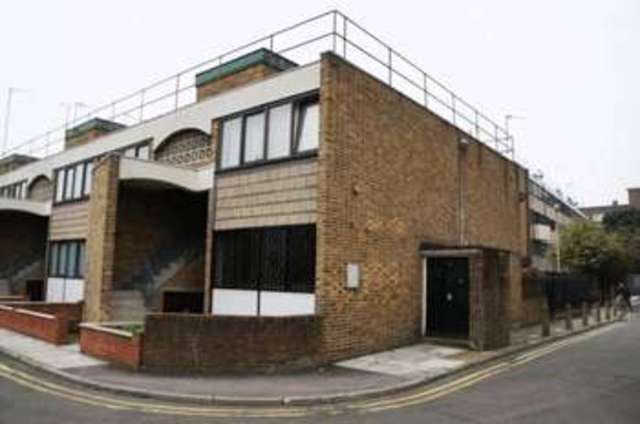  Image of 1 Bedroom Property to rent at Ben Johnson Court Harman Estate Hoxton, N1 6RL