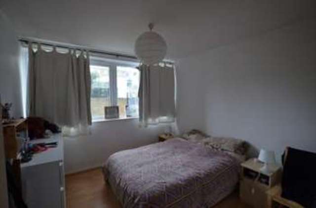  Image of 1 Bedroom Property to rent at Ben Johnson Court Harman Estate Hoxton, N1 6RL