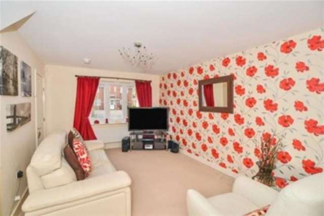  Image of 3 Bedroom Detached to rent at Nottingham, NG15 9DA