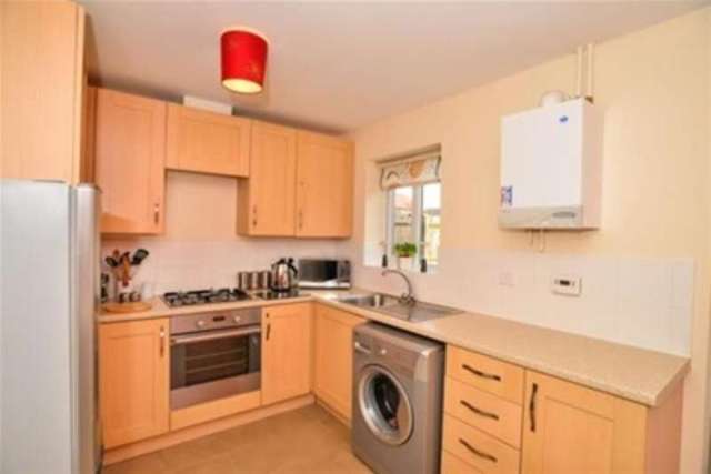  Image of 3 Bedroom Detached to rent at Nottingham, NG15 9DA