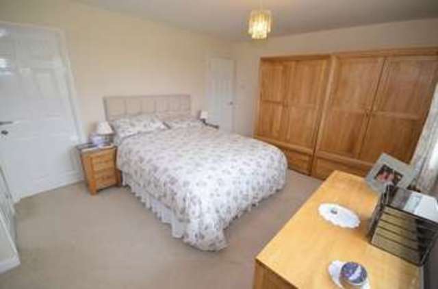 Image of 4 Bedroom Detached for sale at Cinder Lane Guilden Sutton Chester, CH3 7EN