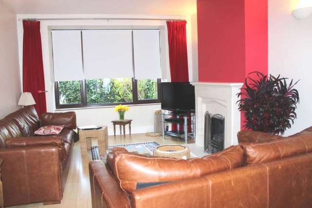  Image of 3 Bedroom Detached to rent at Corporation Street Stratford London, E15 3DY