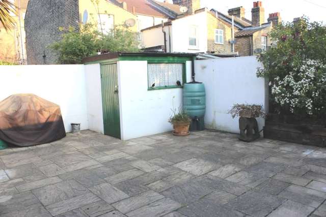  Image of 3 Bedroom Detached to rent at Corporation Street Stratford London, E15 3DY