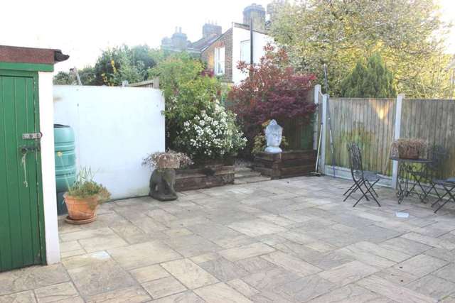  Image of 3 Bedroom Detached to rent at Corporation Street Stratford London, E15 3DY