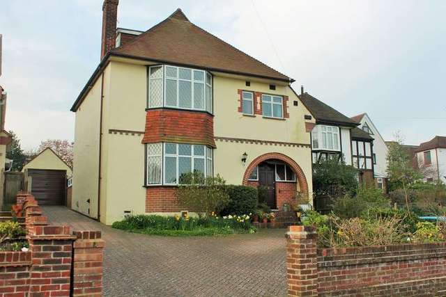  Image of 4 Bedroom Detached for sale at Cosham Portsmouth Hampshire, PO6 1BB