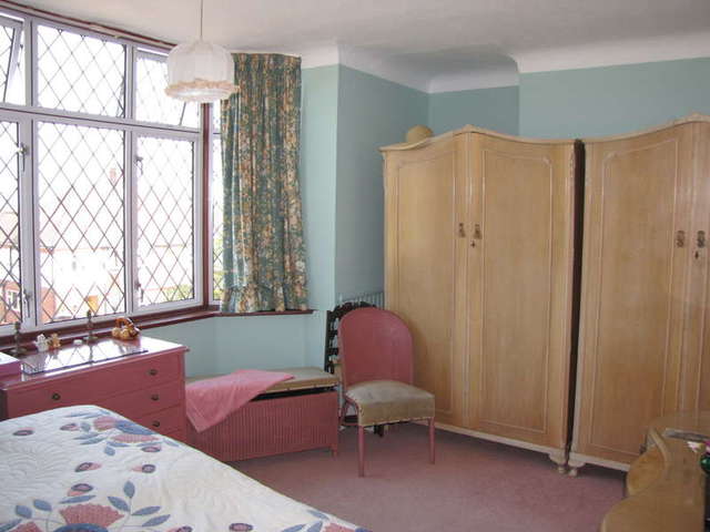  Image of 4 Bedroom Detached for sale at Cosham Portsmouth Hampshire, PO6 1BB