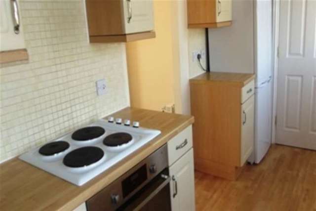 Image of 2 Bedroom Flat to rent at Southampton, SO14 1AX
