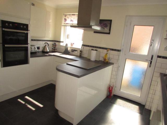  Image of 3 Bedroom Detached to rent at Poole  Wallisdown, BH12 4DD