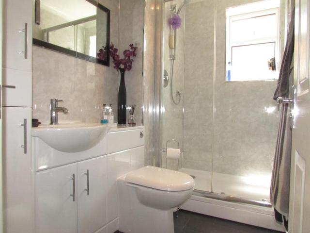  Image of 3 Bedroom Detached to rent at Poole  Wallisdown, BH12 4DD