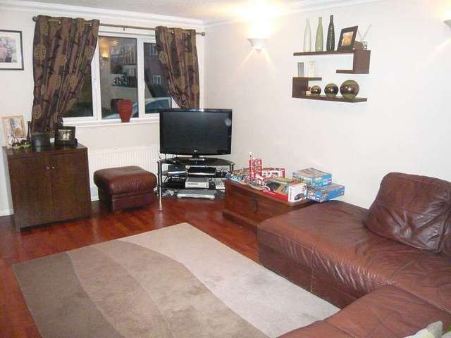  Image of 5 Bedroom Semi-Detached for sale at Glan-Y-Nant  Tondu, CF32 9DT