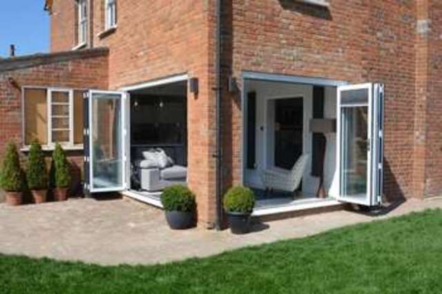  Image of 4 Bedroom Detached for sale at High Street  Chalgrove, OX44 7SR