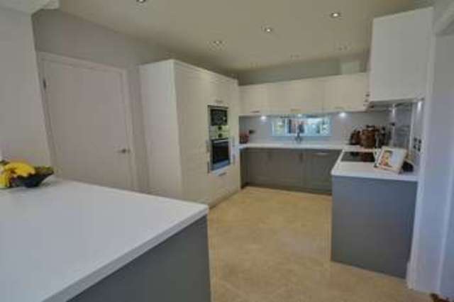 Image of 4 Bedroom Detached for sale at High Street  Chalgrove, OX44 7SR