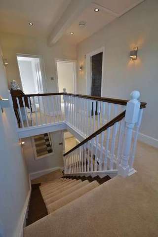  Image of 4 Bedroom Detached for sale at High Street  Chalgrove, OX44 7SR