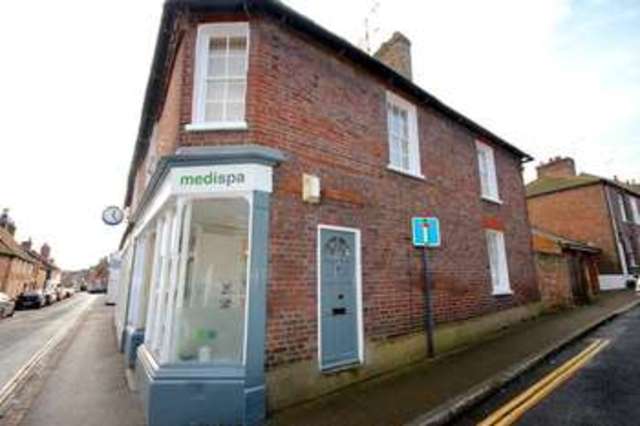  Image of 1 Bedroom Flat to rent at High Street Markyate St. Albans, AL3 8HZ