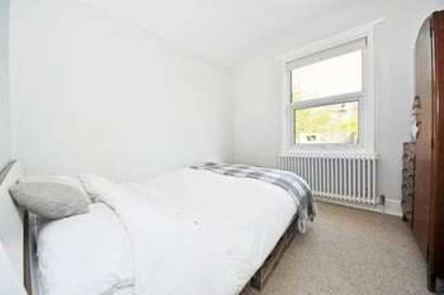 Image of 3 Bedroom Terraced for sale at Holmewood Road South Norwood LONDON, SE25 6UZ