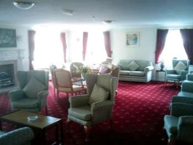  Image of 1 Bedroom Retirement Property for sale at 128 Beehive Lane Redbridge Ilford, IG4 5EF