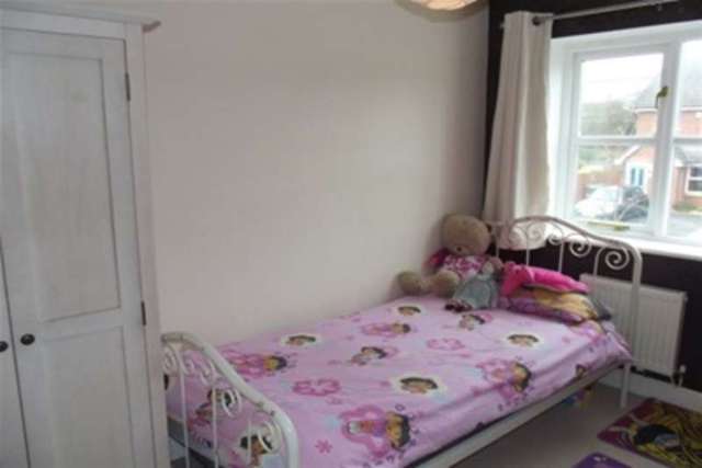  Image of 3 Bedroom Detached to rent at Redditch, B98 7BZ