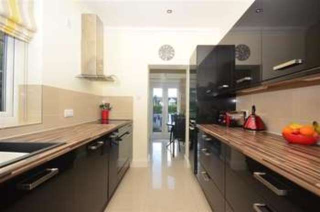  Image of 3 Bedroom Semi-Detached for sale at Dover Kent Dover, CT16 3BW