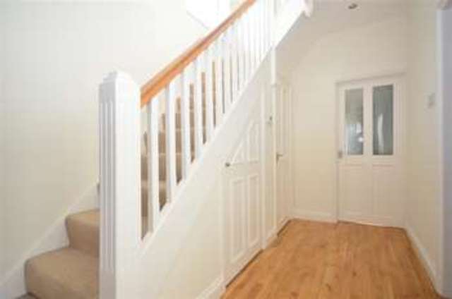  Image of 3 Bedroom Semi-Detached for sale at Dover Kent Dover, CT16 3BW