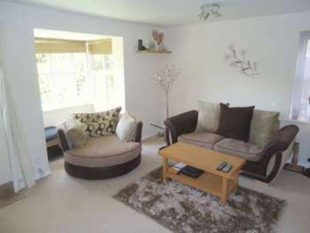  Image of 2 Bedroom Property for sale at Leaford Crescent  Watford, WD24 5JF