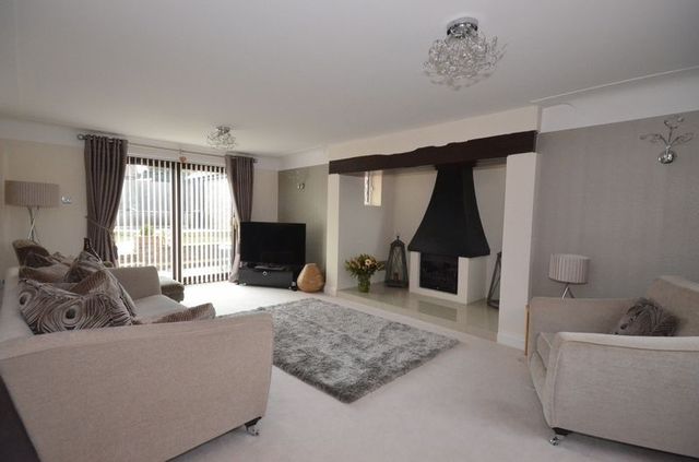  Image of 4 Bedroom Detached for sale at Level Road Hawarden Deeside, CH5 3GB
