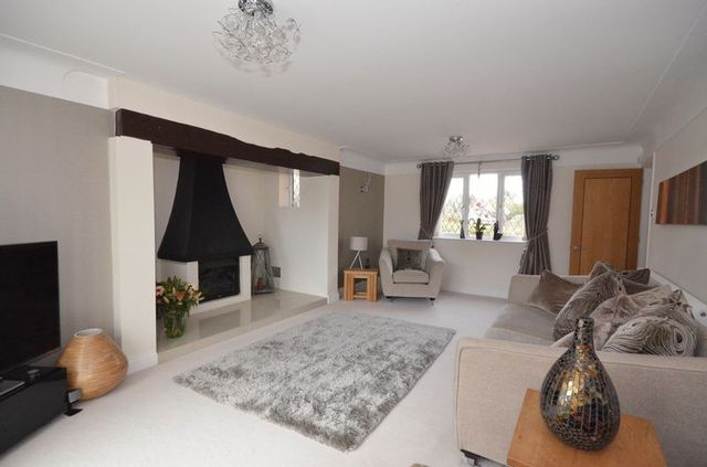  Image of 4 Bedroom Detached for sale at Level Road Hawarden Deeside, CH5 3GB