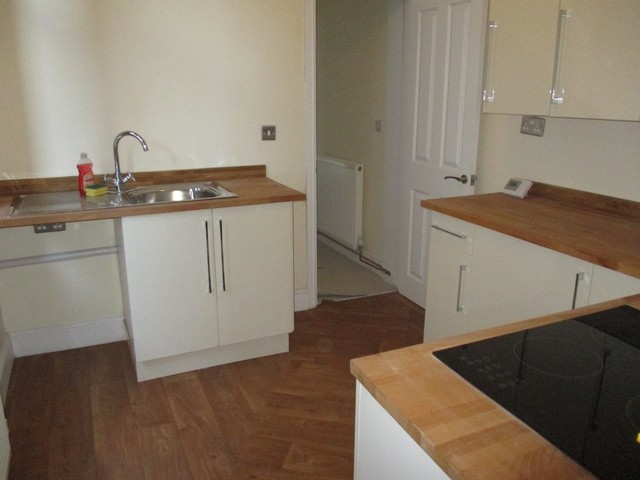  Image of 3 Bedroom Terraced for sale at Lower Derby Road Stamshaw Portsmouth, PO2 8EY