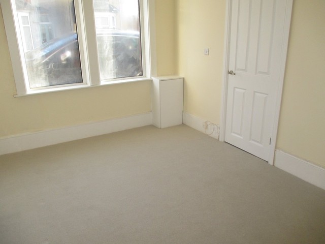  Image of 3 Bedroom Terraced for sale at Lower Derby Road Stamshaw Portsmouth, PO2 8EY