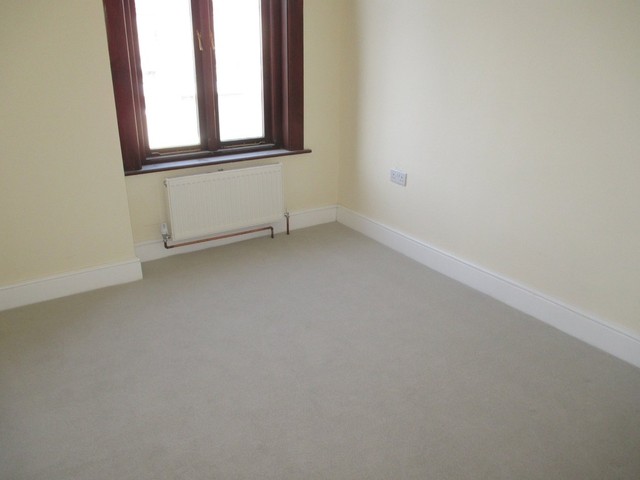  Image of 3 Bedroom Terraced for sale at Lower Derby Road Stamshaw Portsmouth, PO2 8EY