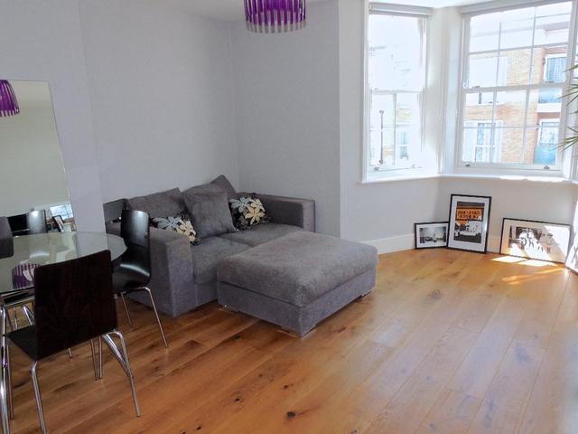  Image of 1 Bedroom Flat to rent at East Dulwich, SE22 9AH