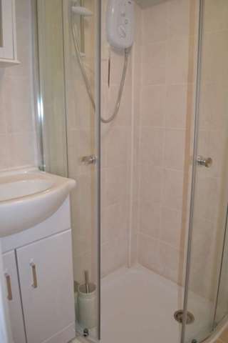 Image of 1 Bedroom Ground Flat to rent at Mill Road Flat 1 Cambridge, CB1 3AA