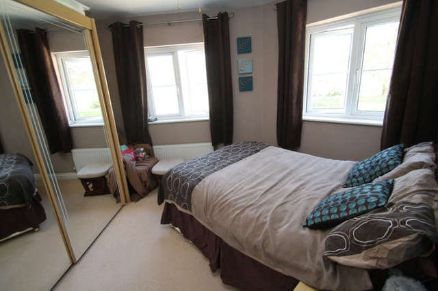  Image of 3 Bedroom Terraced for sale at Plympton Plymouth Devon, PL7 4RN