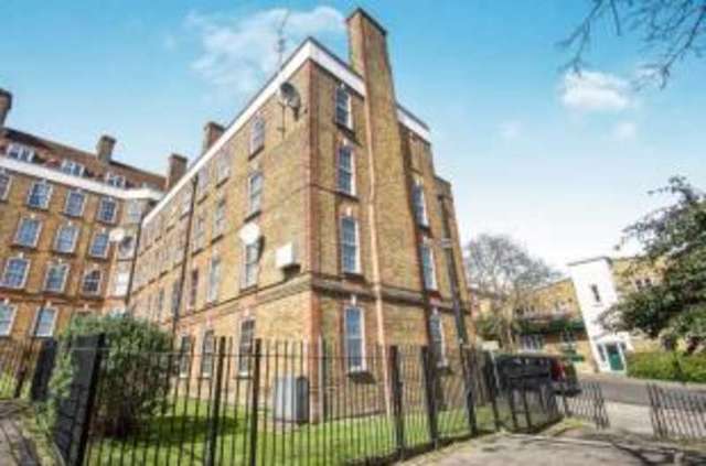  Image of 2 Bedroom Maisonette for sale at Hazellville Road London Hornsey Rise, N19 3LX