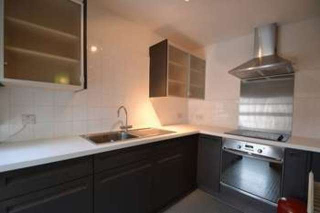  Image of 1 Bedroom Flat to rent at Rye Hill Park  London, SE15 3JN