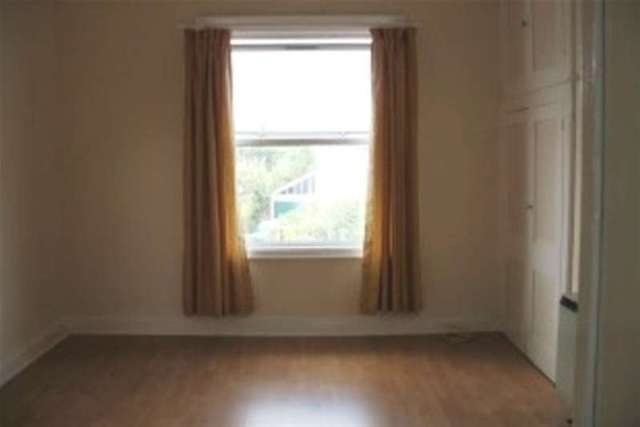  Image of Studio to rent at Southampton, SO17 2GA