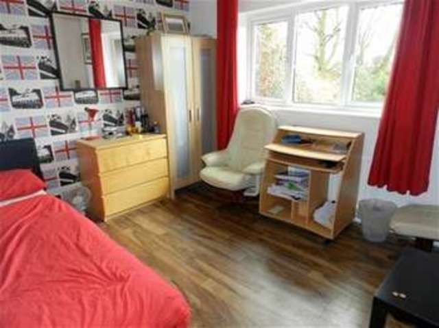  Image of 4 Bedroom Detached for sale at Essington, WV11 2TB