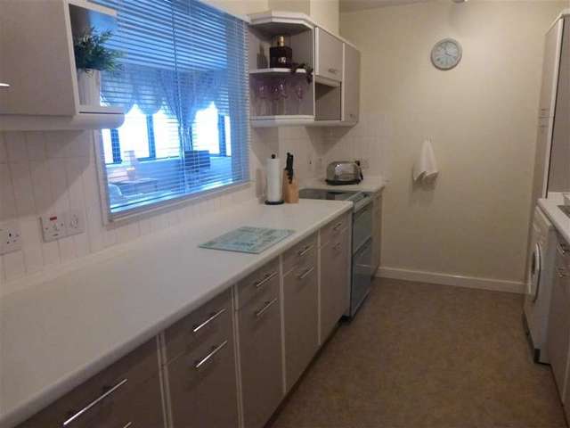  Image of 2 Bedroom Flat for sale at Folkestone Kent Folkestone, CT20 2DR