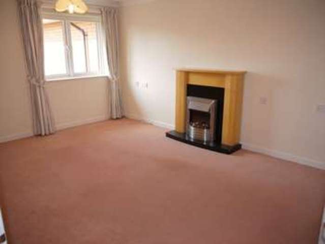  Image of 1 Bedroom Retirement Property for sale at Willow Road  Aylesbury, HP19 9SZ