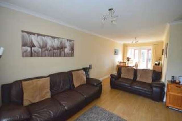  Image of 3 Bedroom Detached for sale at Runnymede Road  Yeovil, BA21 5RY