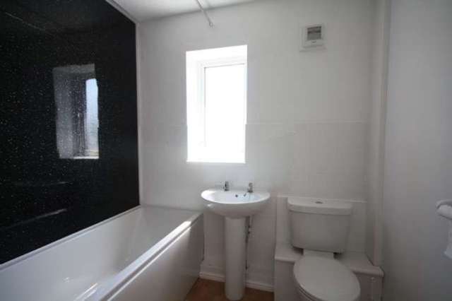  Image of 2 Bedroom Detached for sale at Morris Avenue  Rushden, NN10 9PB