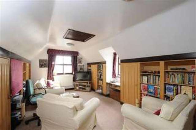  Image of 5 Bedroom Property for sale at Broad Hinton Broad Hinton, SN4 9PA