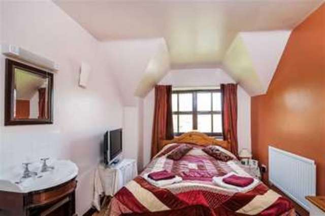  Image of 5 Bedroom Property for sale at Broad Hinton Broad Hinton, SN4 9PA