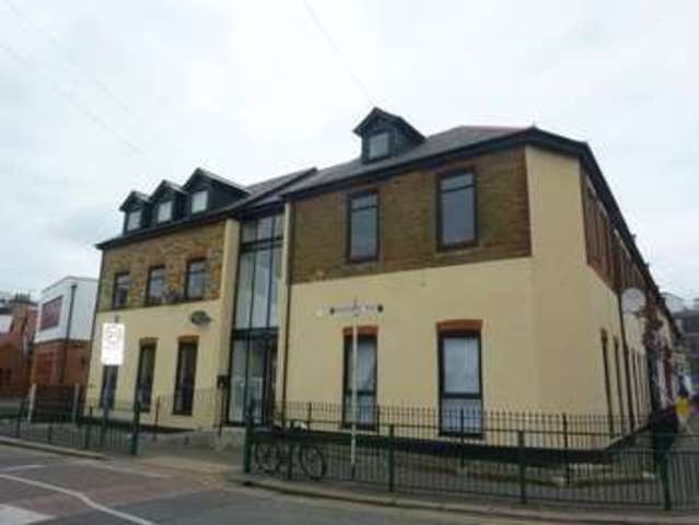  Image of 1 Bedroom Flat to rent at Chase Road  Southend-On-Sea, SS1 2RE
