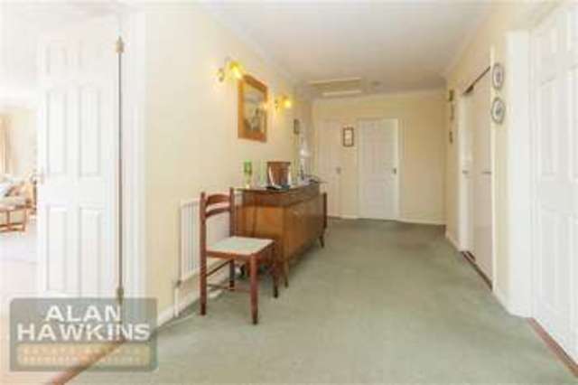  Image of 3 Bedroom Detached for sale at Olivemead Lane Chippenham Chippenham, SN15 4JF